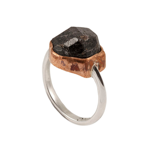 Rough Garnet Solitaire