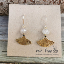 Load image into Gallery viewer, Bead &amp; Brass Earrings