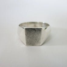 Load image into Gallery viewer, Rough Silver Signet